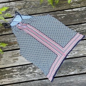 Medium high neck printed shirt